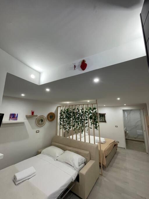 Il Basso Mini Apartment Неаполь Экстерьер фото